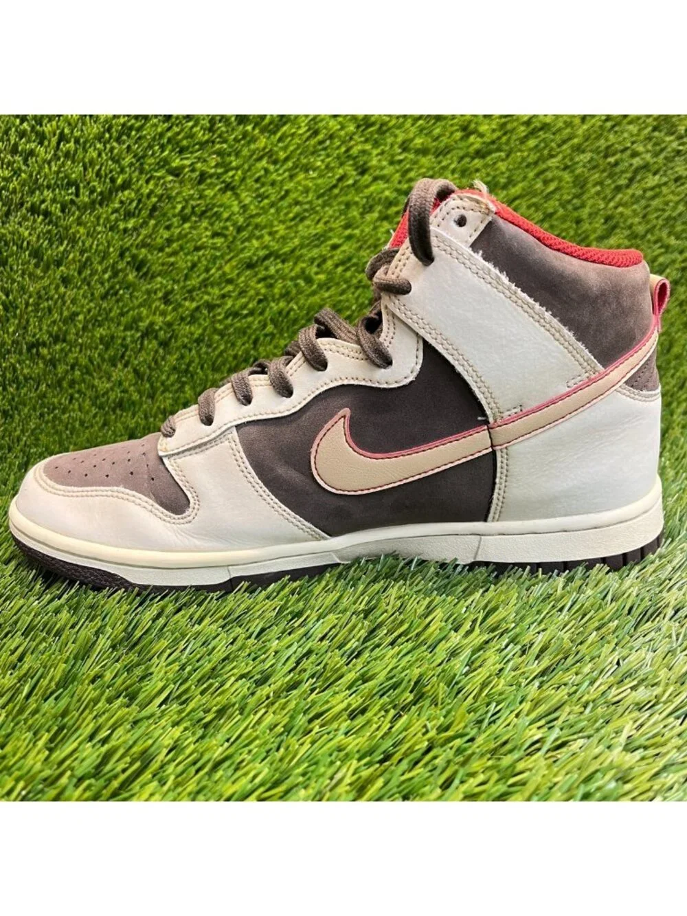Nike Dunk High SE Mens Size 8.5 Baroque Brown Cream Athletic Shoes Sneakers